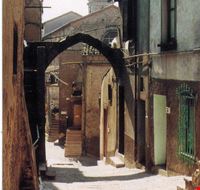 una veduta del borglo florense una veduta del borglo florense