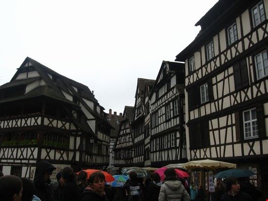 Rue des Grandes Arcades  Strasburgo  