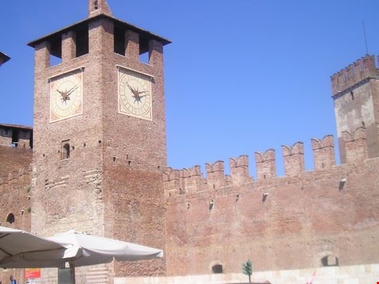  Verona  