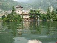 Villa sul lago