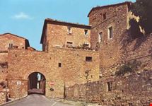 Porta di Monticchiello