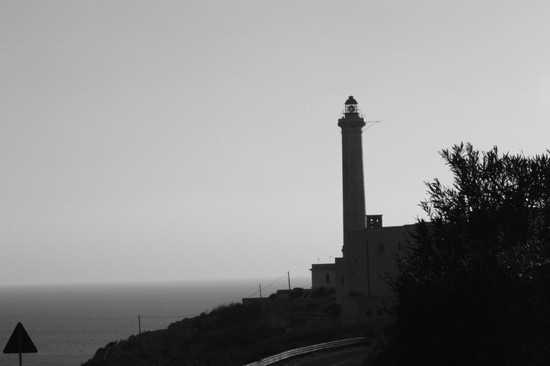 Leuca - Vista del faro e santuario