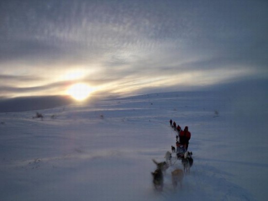 crepuscolo sulla neve della Norvegia