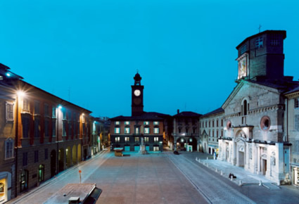 Piazza Prampolini (notturna)