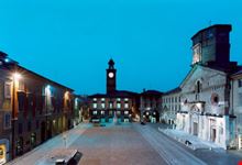 Piazza Prampolini (notturna)