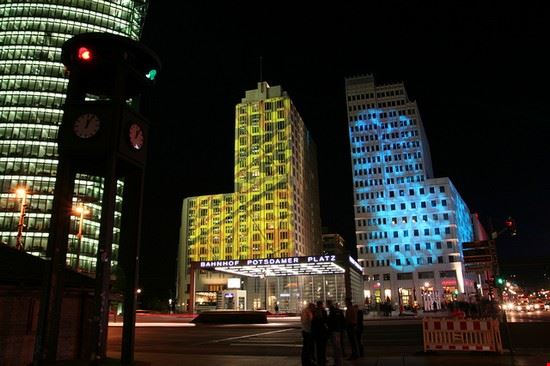 Potsdamer platz Berlin grolli77 - Creative Commons grolli77