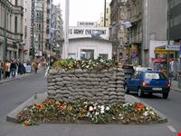 berlin us army checkpoint charlie