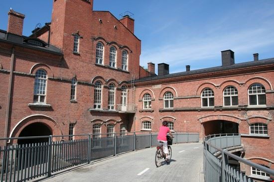  Tampere Naida Caira 