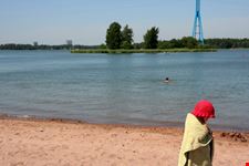 Bambina sulla spiaggia di Hietaniemi