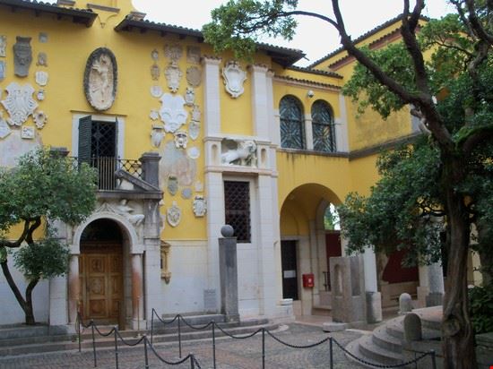  Gardone Riviera  