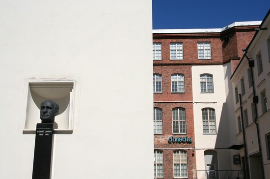 Busto di Väino Linna