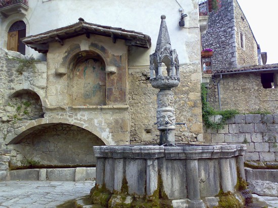 Fontecchio