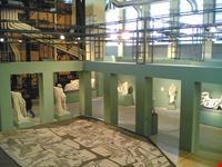 Statue nella Centrale Montemartini