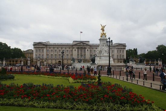 Buckingham Palace London dbaron - Creative commons dbaron