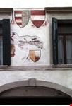 Stemmi Casate Medievali in Corso Vittorio