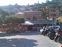 Il bar sul lungomare