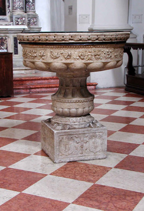 Fonte Battesimale