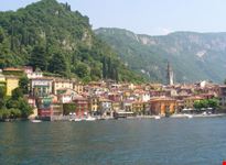 Luogo incantevole visto dal Lago