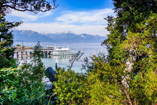 Lago Nahuel Huapi Lago Nahuel Huapi Tetyana Dotsenko - Shutterstock.com 