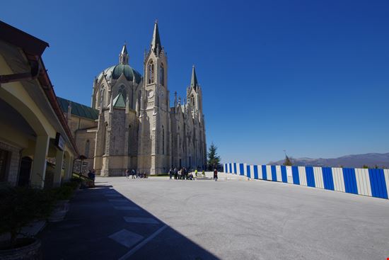 Castelpetroso Santuario di Maria Santissima Addolorata stock.adobe.com 