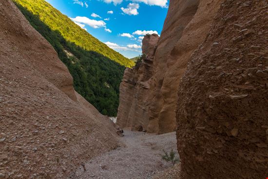 Fiastra Lame Rosse stock.adobe.com 