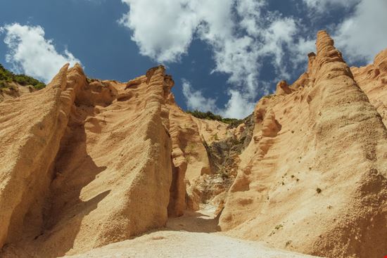 Fiastra Lame Rosse stock.adobe.com 