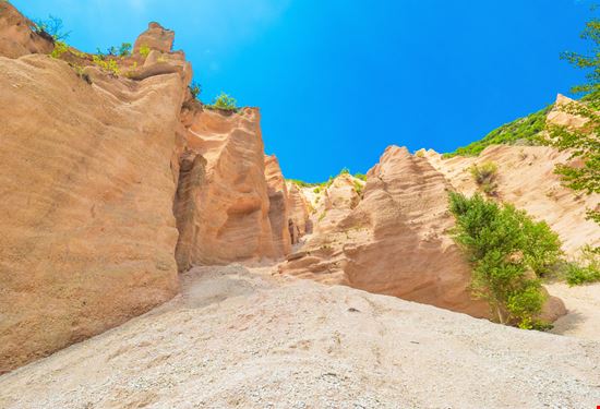 Fiastra Lame Rosse stock.adobe.com 