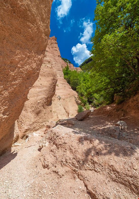 Fiastra Lame Rosse stock.adobe.com 