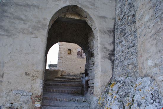 Elcito Il ‘piccolo Tibet’ delle Marche stock.adobe.com 