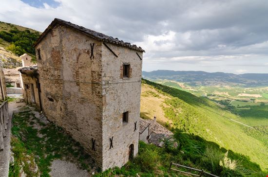 Elcito Il ‘piccolo Tibet’ delle Marche stock.adobe.com 