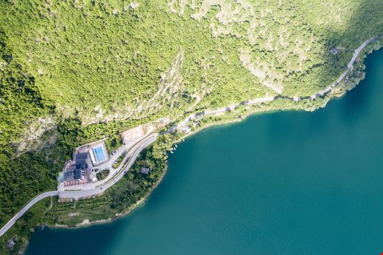 Scanno Lago stock.adobe.com 