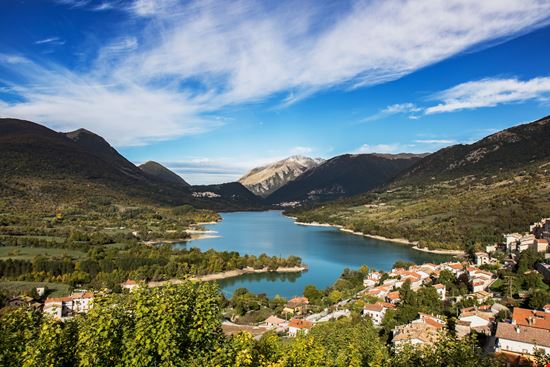 Scanno Lago stock.adobe.com 