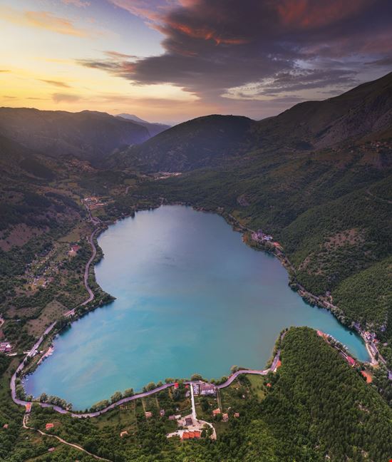Scanno Lago stock.adobe.com 