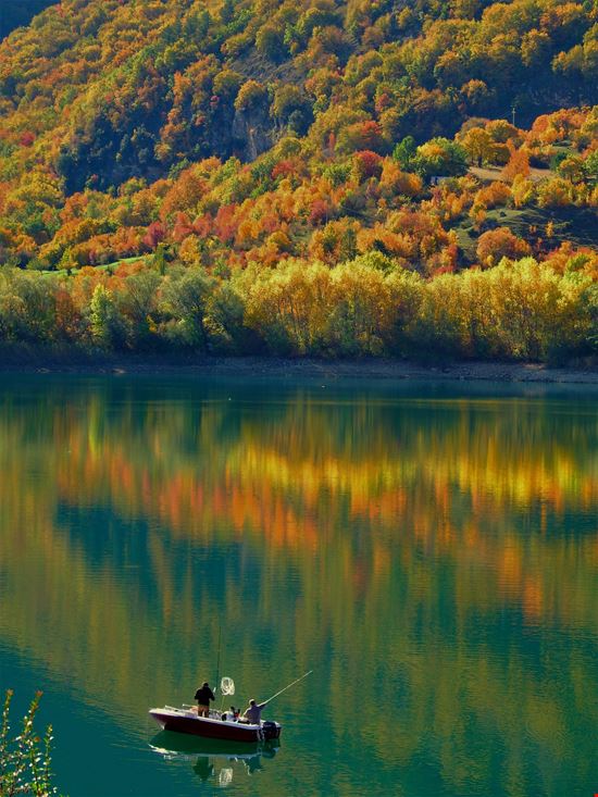 Scanno Lago stock.adobe.com 