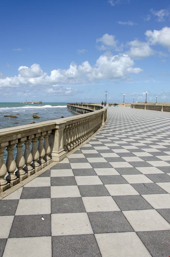 Livorno Terrazza Mascagni stock.adobe.com 