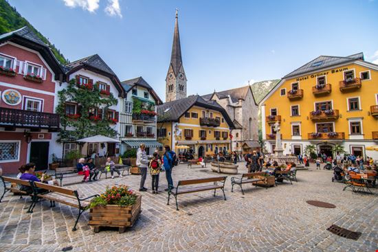 Hallstatt Città Vecchia F8 studio / Shutterstock.com 