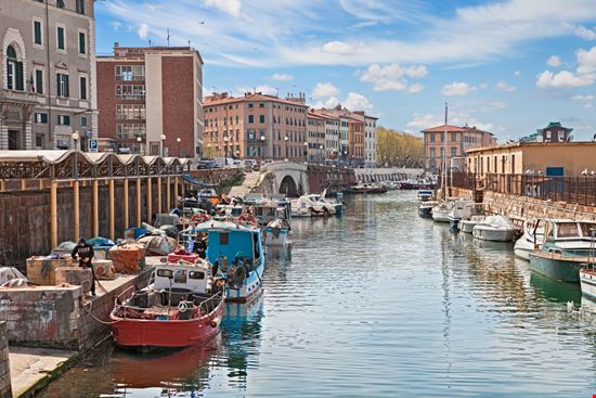 La Venezia La Venezia ermess / Shutterstock.com 