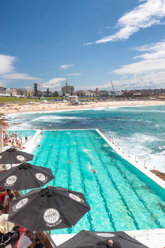 Bondi Beach  Bondi Beach  GagliardiImages / Shutterstock.com 