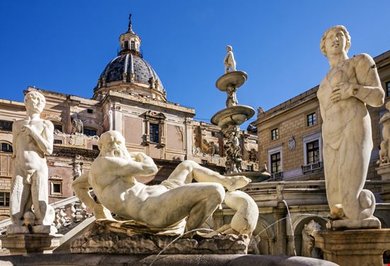piazza pretoria piazza pretoria Vlada Photo - Shutterstock.com 
