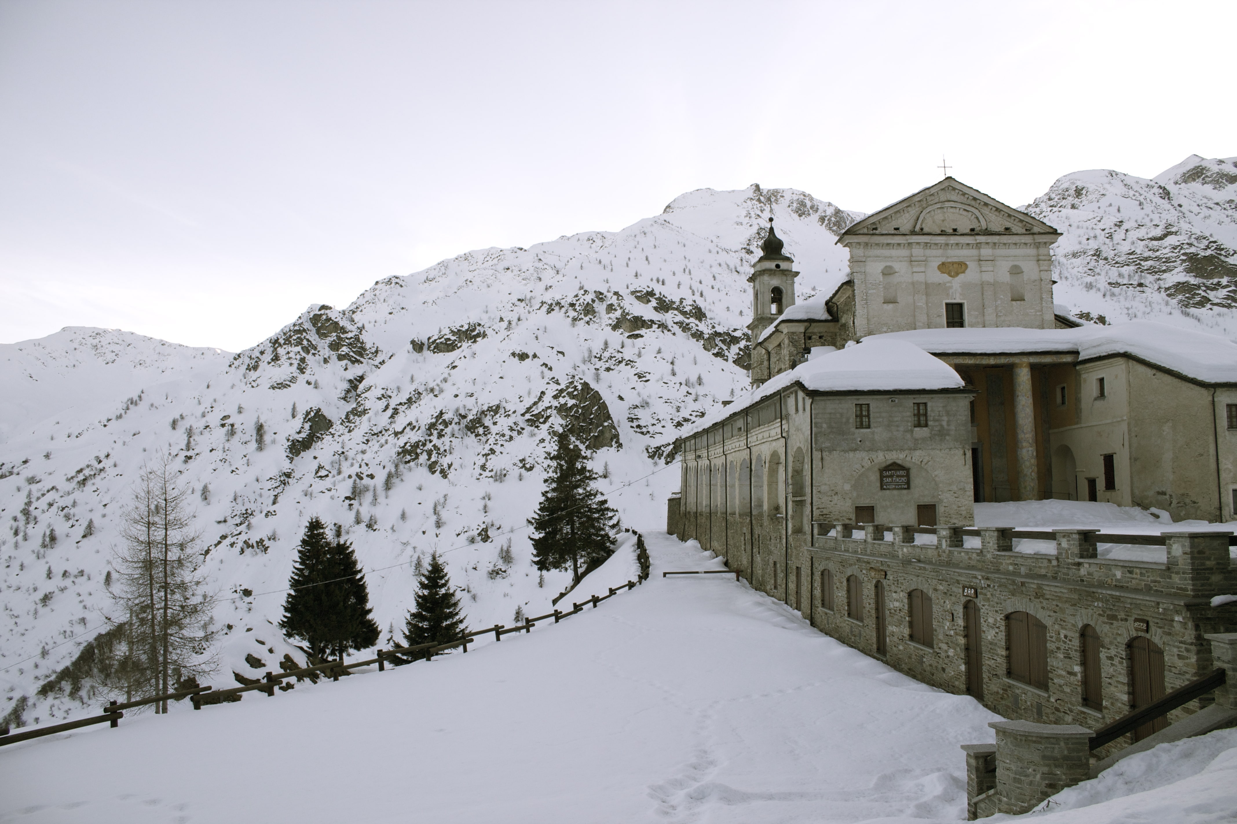 Santuario di San Magno