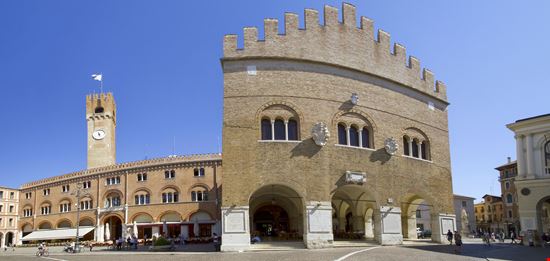 Treviso Palazzo dei Trecento stock.adobe.com 