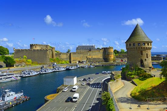 Brest Brest Pecold - Shutterstock.com 