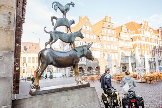 Statua dei 3 Musicanti di Brema Statua dei 3 Musicanti di Brema RossHelen - Shutterstock.com 