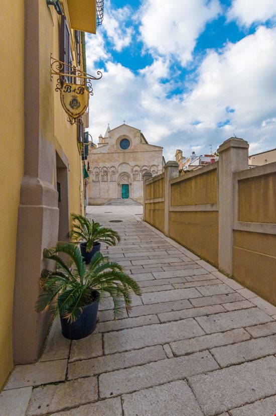 Cattedrale di Santa Maria della Purificazione Cattedrale di Santa Maria della Purificazione ValerioMei / Shutterstock.com 