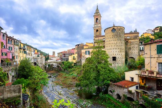 Dolcedo Dolcedo Boris Stroujko / Shutterstock.com 