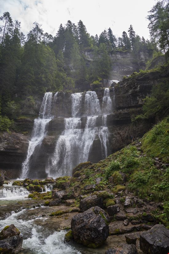 Madonna di Campiglio Cascate Vallesinella stock.adobe.com 