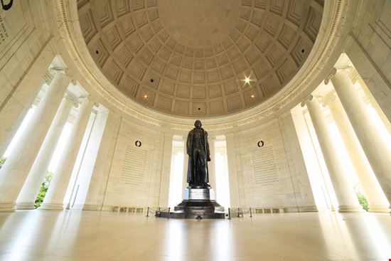 Jefferson Memorial Jefferson Memorial RomanSlavik.com - Shutterstock.com 