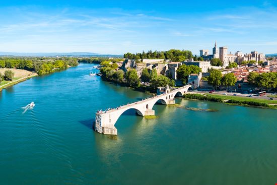 Ponte Saint Benezet Ponte Saint Benezet saiko3p - Istockphoto.com 