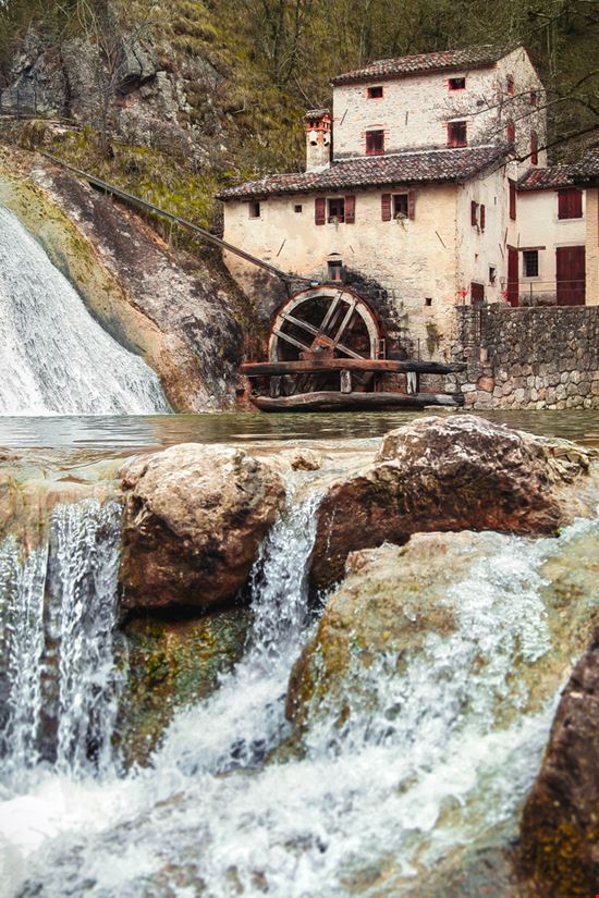 Molinetto della Croda Molinetto della Croda Yasonya - Shutterstock.com 