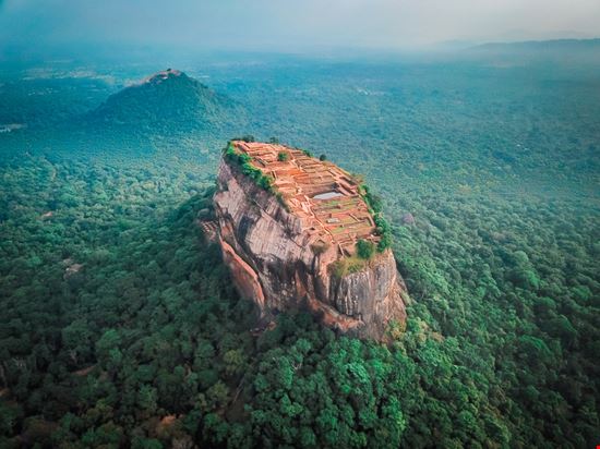 Reggia di Sigiriya Reggia di Sigiriya Timo Gotz - Shutterstock.com 